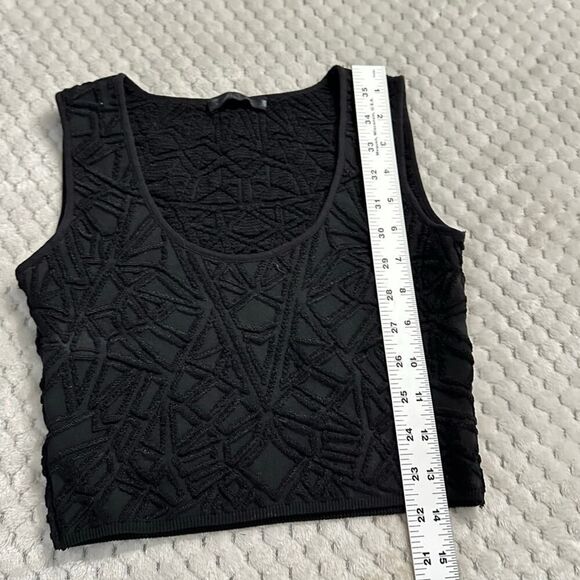 RVN Cropped Tank Top Women's XS Black Textured Scoop Neck‎ Wide Strap - Picture 3 of 5